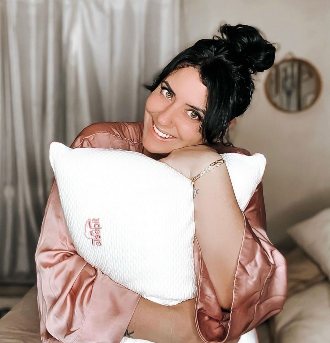 Marjorie utilisatrice satisfaite de l'oreiller ergonomique sleepit
